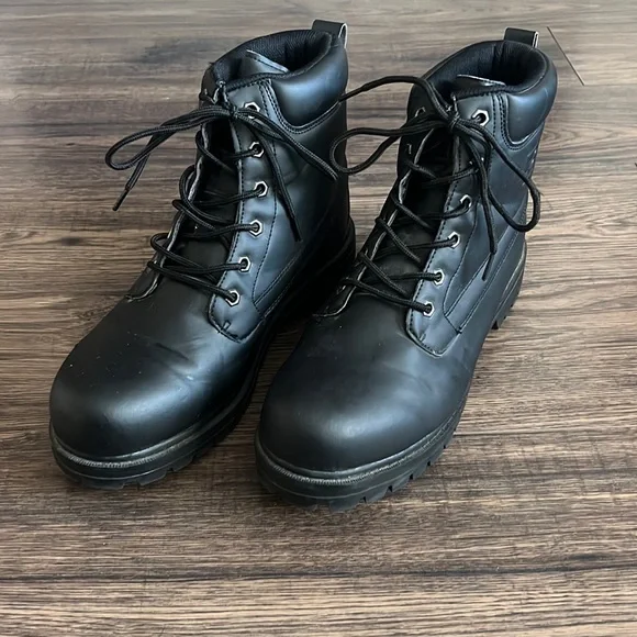 Fila | Shoes | Fila Edgewater Boots | Poshmark display picture 3
